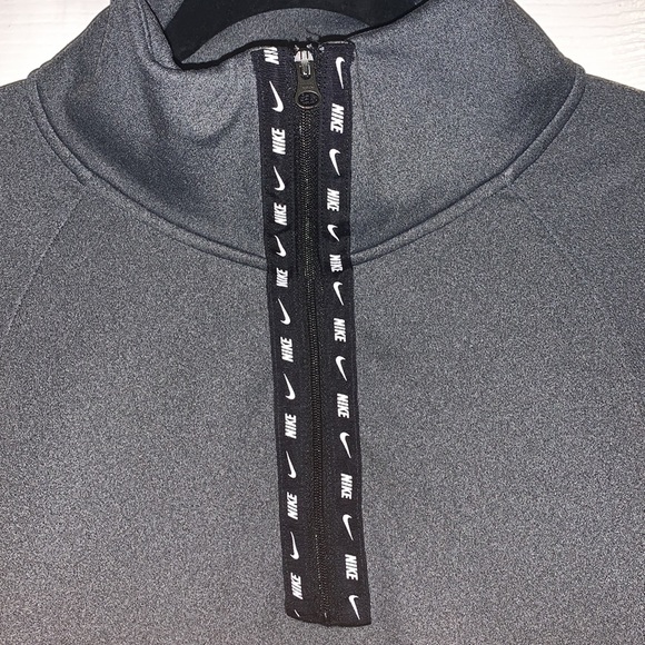 NIKE Sweatshirt - Picture 3 of 7